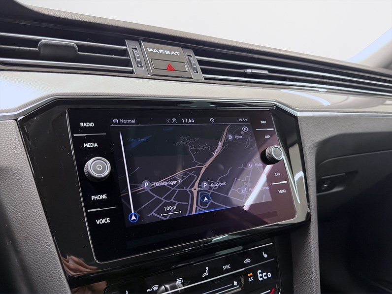 Volkswagen Passat SC GTE 218hk Executive Cockpit Drag B-Kamera