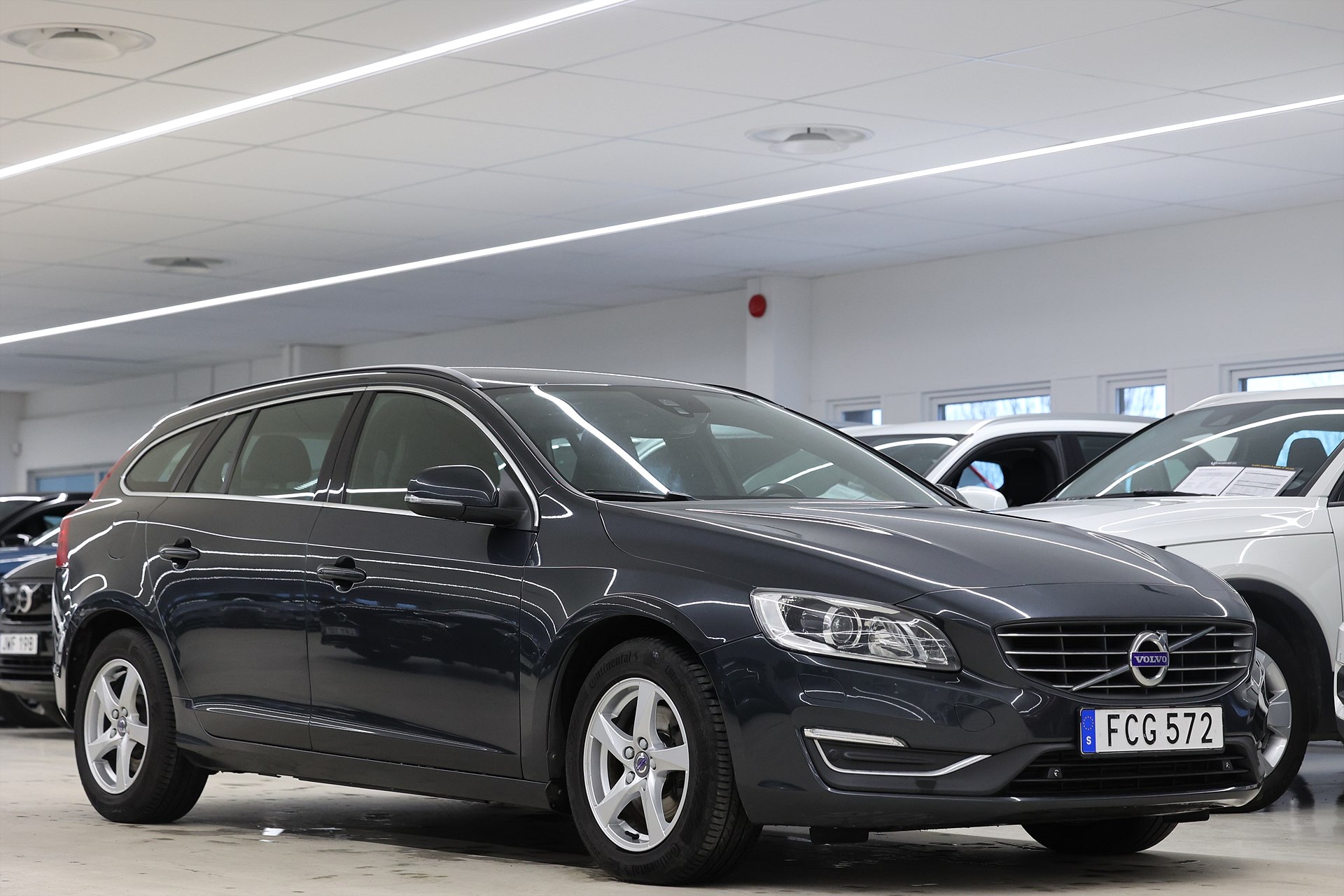Volvo V60 D4 190hk *Hjulkampanj!* Momentum Värmare