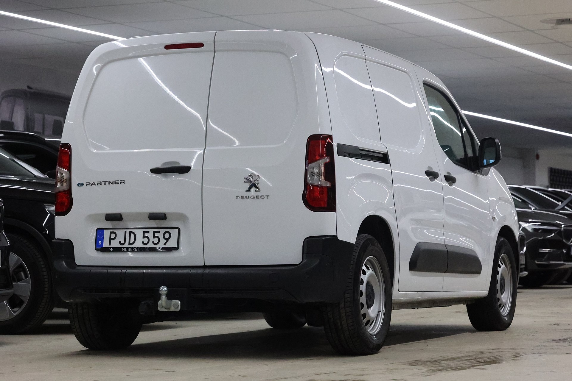 Peugeot e-Partner L1 136hk V-inrett Drag Navi CarPlay MOMS