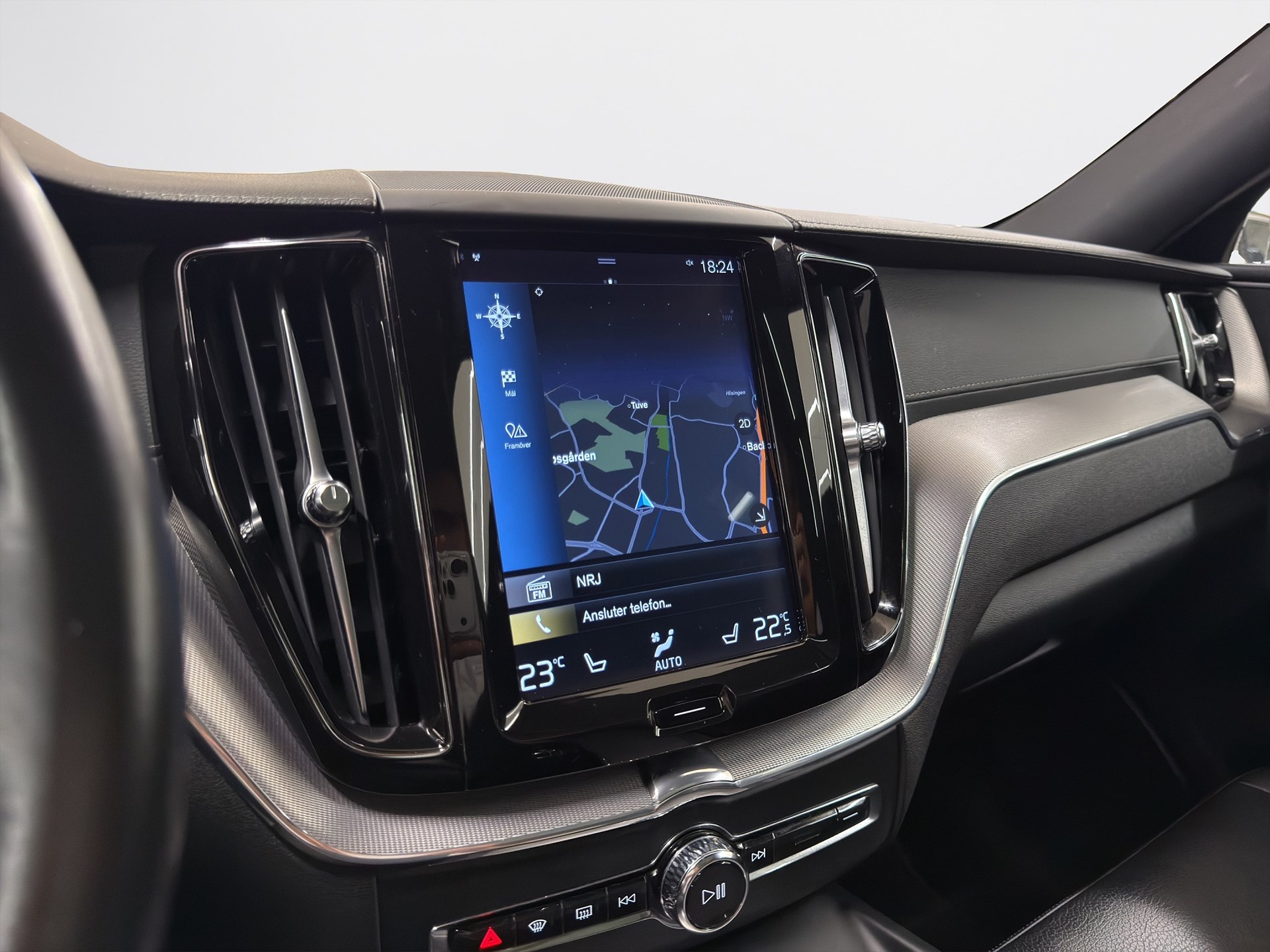 Volvo XC60 B4 AWD 197hk R-Design HUD 360 Pano Drag