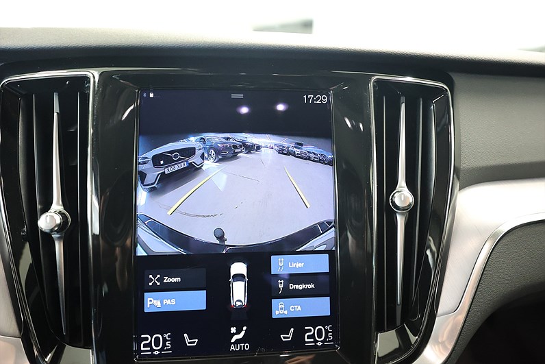 Volvo V60 B4 197hk Momentum B-kamera Keyless Drag VOC MOMS