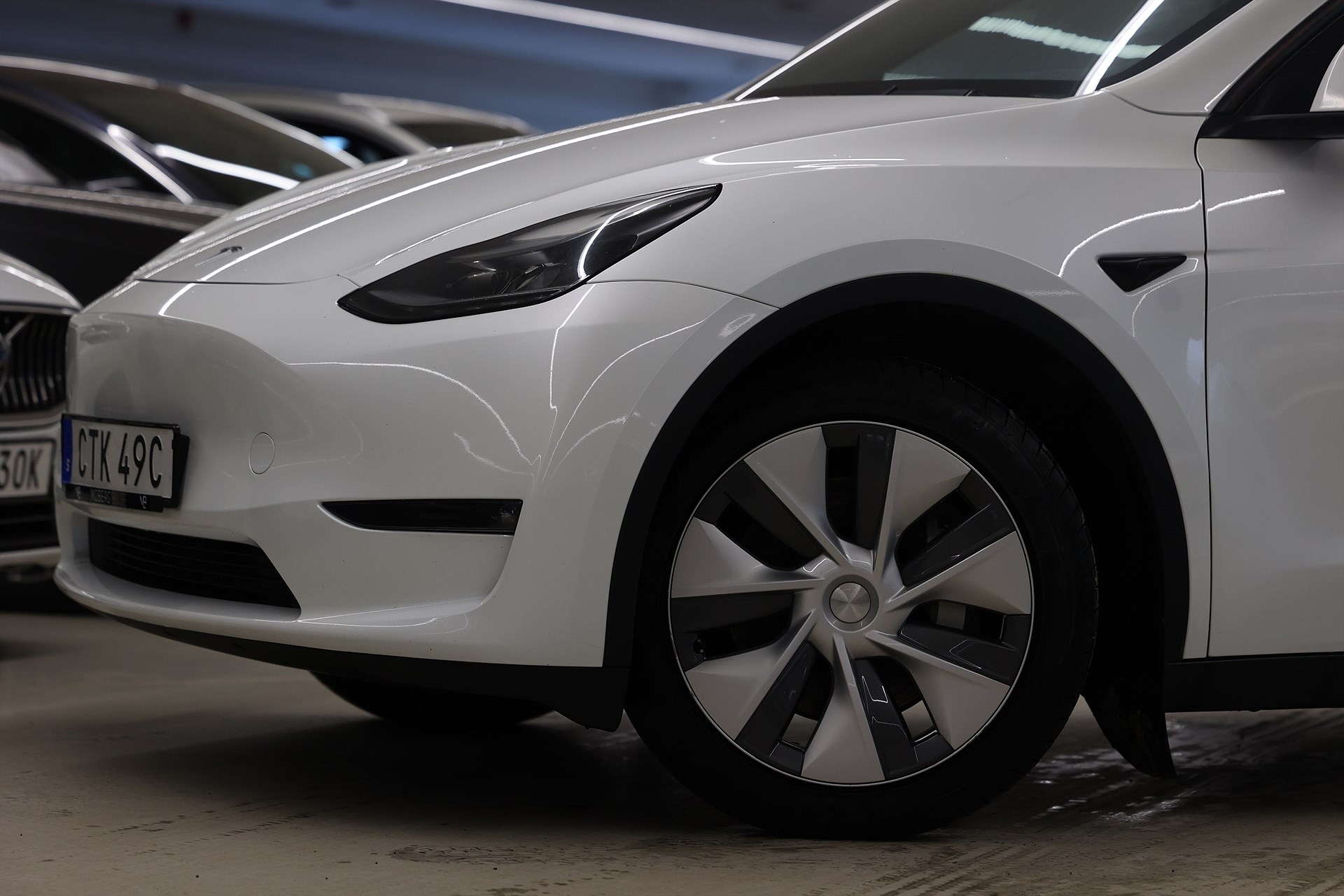 Tesla Model Y Long Range AWD 514hk *Kampanj!* AP Pano Drag