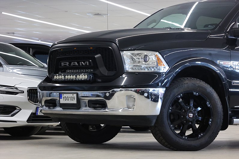 RAM 1500 3.0 V6 EcoDiesel 4x4 Laramie Flaklock Drag Luftfjädr MOMS