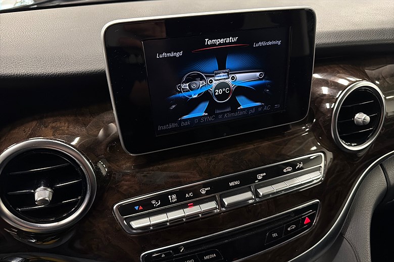 Mercedes-Benz V 250d 3.1t 7-sits Drag, Läder, Navi, Kamera 2014, svart – bild 15 av 25, begagnad hos Niber i Järfälla