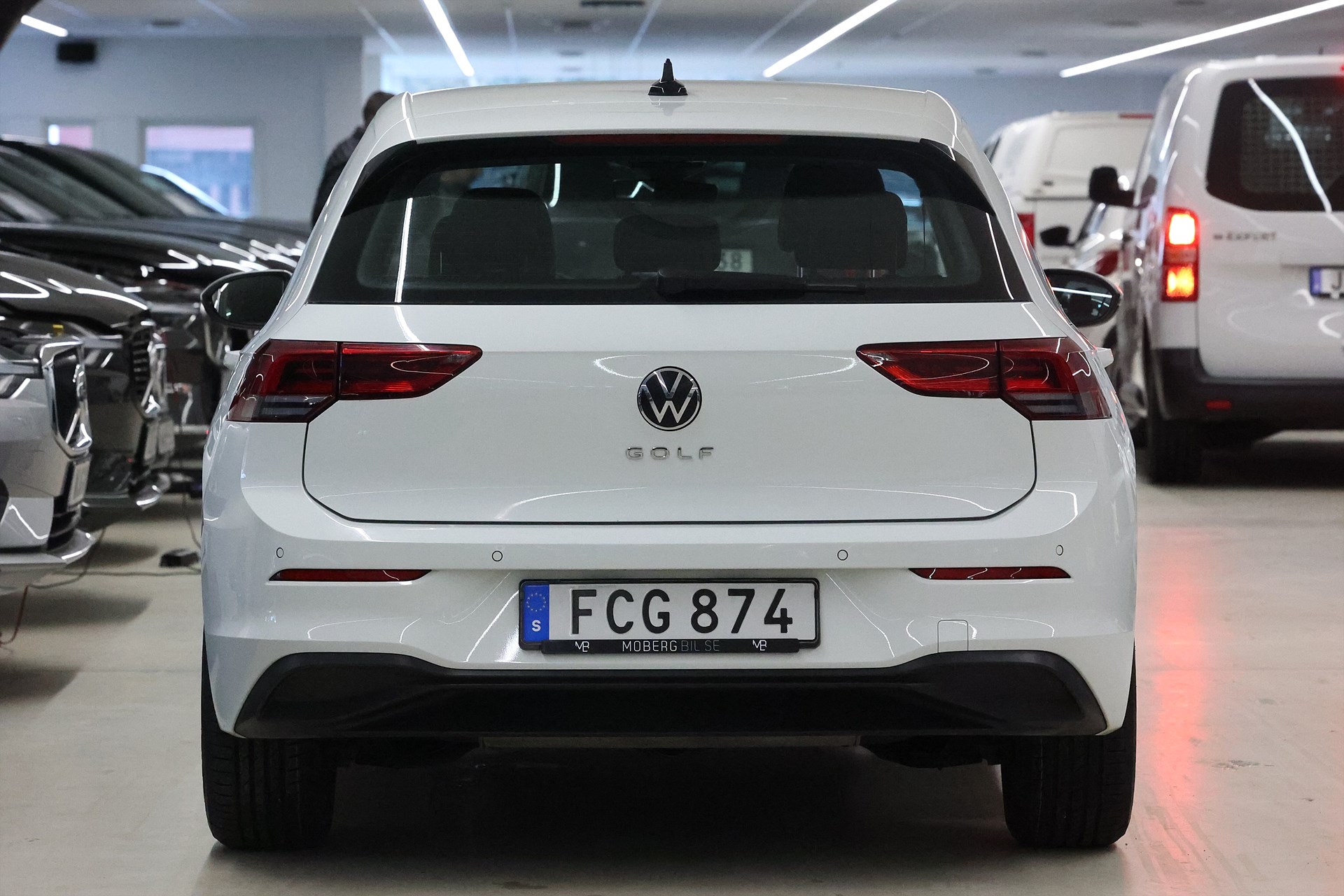 Volkswagen Golf 1.0 TSI 110hk Base Navi CarPlay PDC