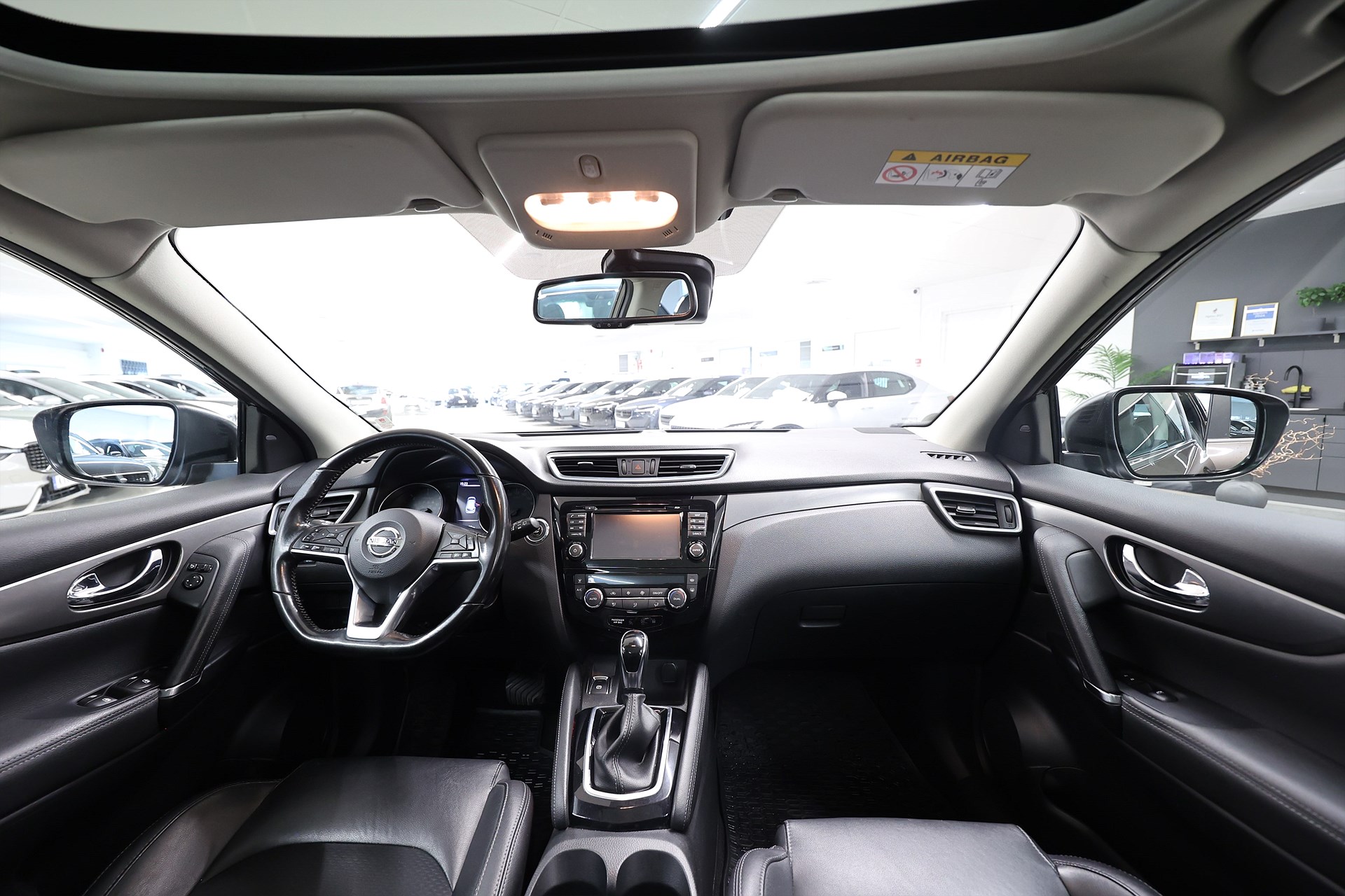 Nissan Qashqai 1.6 DCI Tekna Panorama Drag 360 Keyless Navi