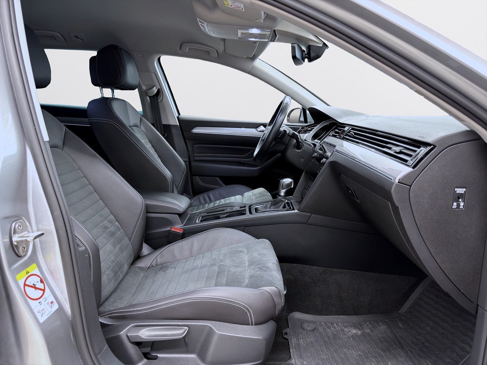 Volkswagen Passat SC GTE 218hk Executive Navi Drag B-Kamera