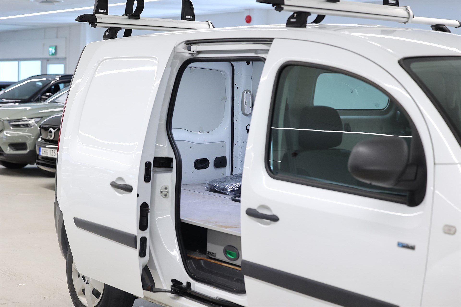 Renault Kangoo Z.E. Express Maxi 33 kWh V-inrett Drag MOMS