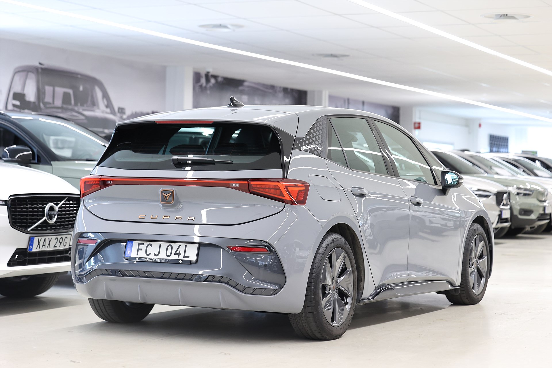 Cupra Born 58 204hk 578km räckvidd Värmare Carplay PDC MOMS