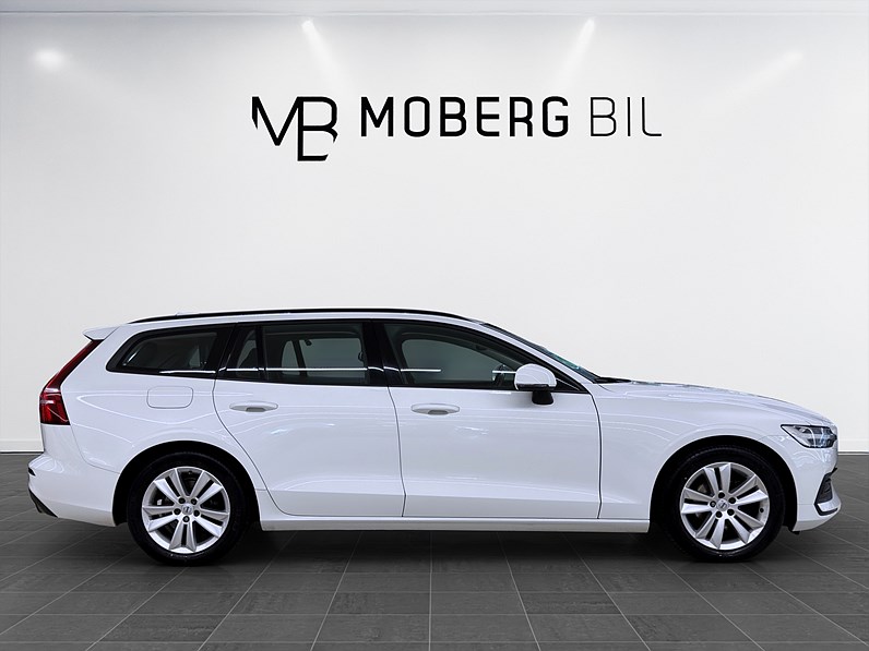 Volvo V60 D3 AWD 150hk Momentum Drag Navi CarPlay PDC
