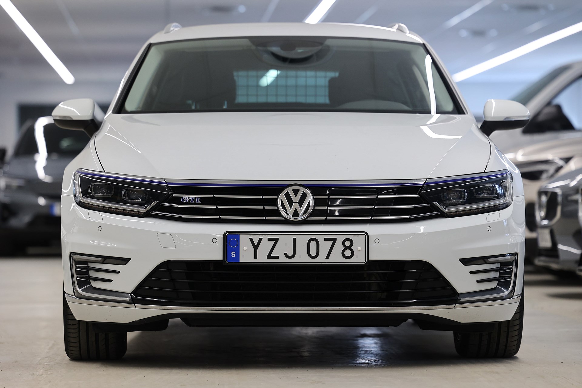 Volkswagen Passat GTE 1.4 TSI 218hk *Kampanj!* Värmare Kamera Drag