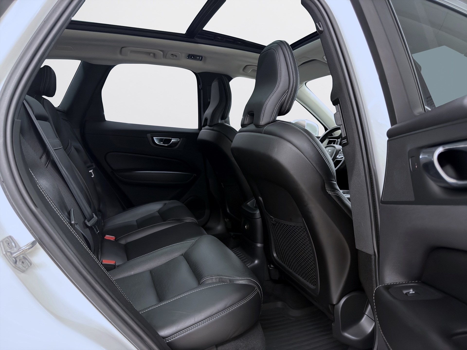 Volvo XC60 T8 392hk Inscription H/K 360 Massage