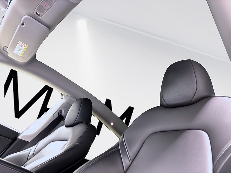 Tesla Model Y Standard Range 299hk Helg på Moberg! Pano Premium Navi 360