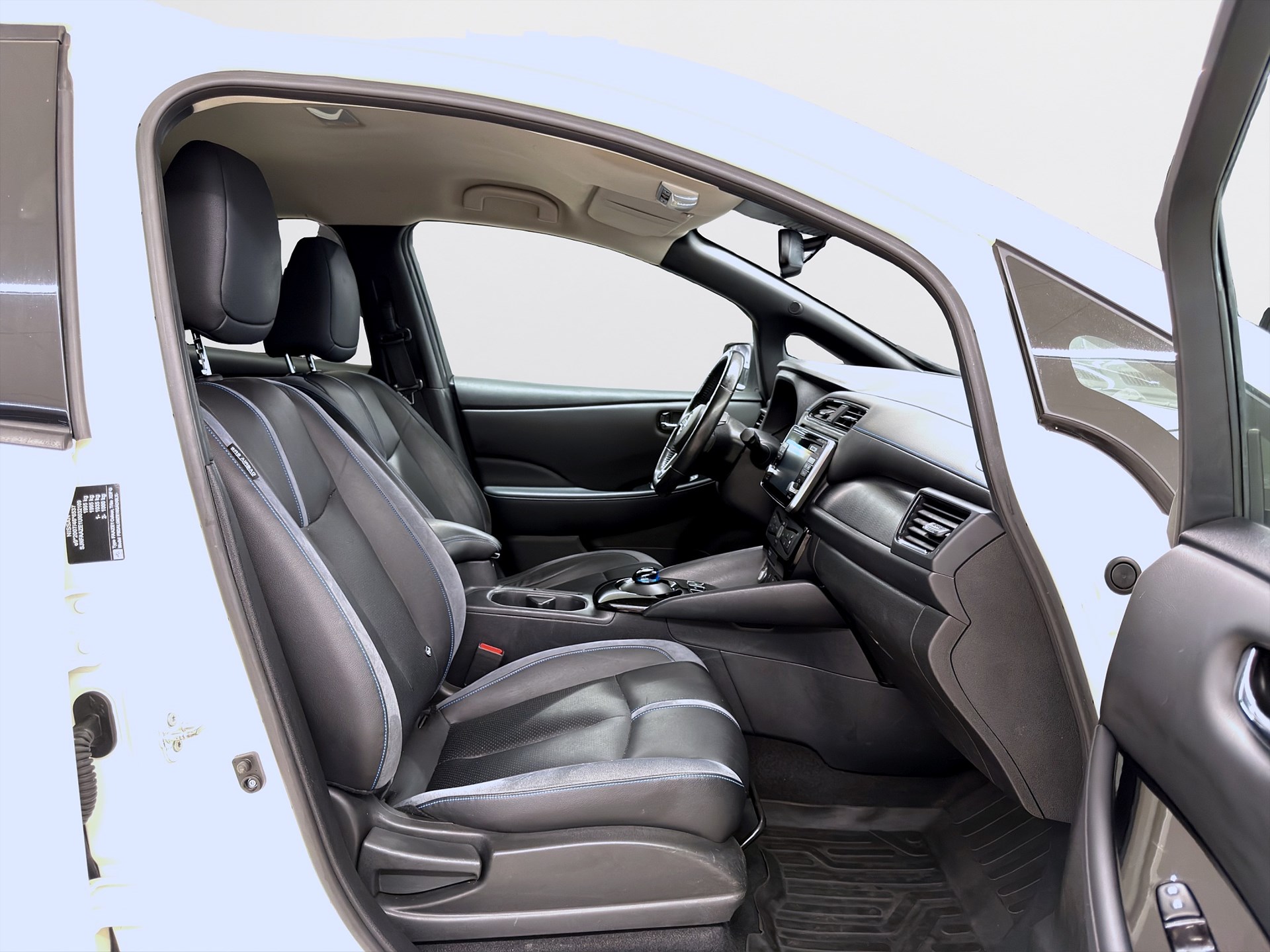 Nissan Leaf 150hk 360 Navi BOSE PDC Farthållare