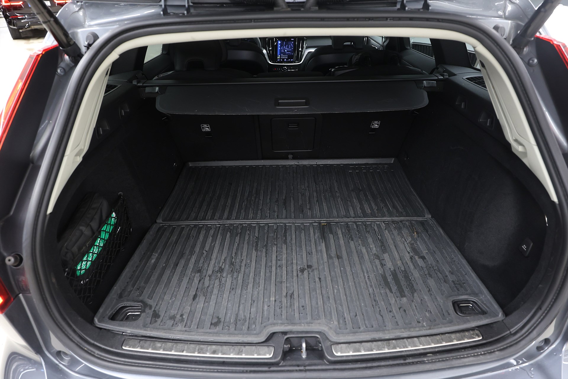 Volvo V60 B4 197hk Momentum Värmare Navi B-kamera