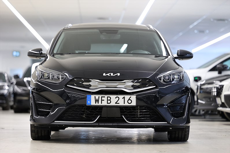 Kia Ceed SW PHEV 141hk Advance Plus Pano B-kamera Drag