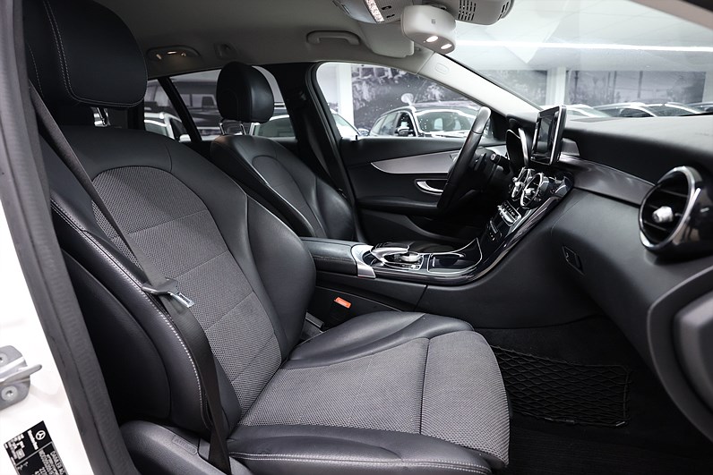 Mercedes-Benz C 220 D 4Matic AMG Line B-Kamera LED Navi