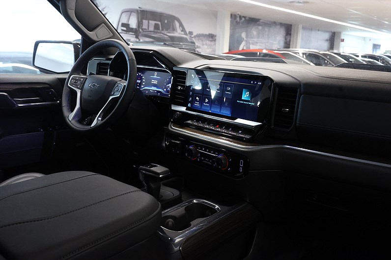 Chevrolet Silverado Trail Boss 3.0 Duramax LT Z71 Offroad Taklucka BOSE