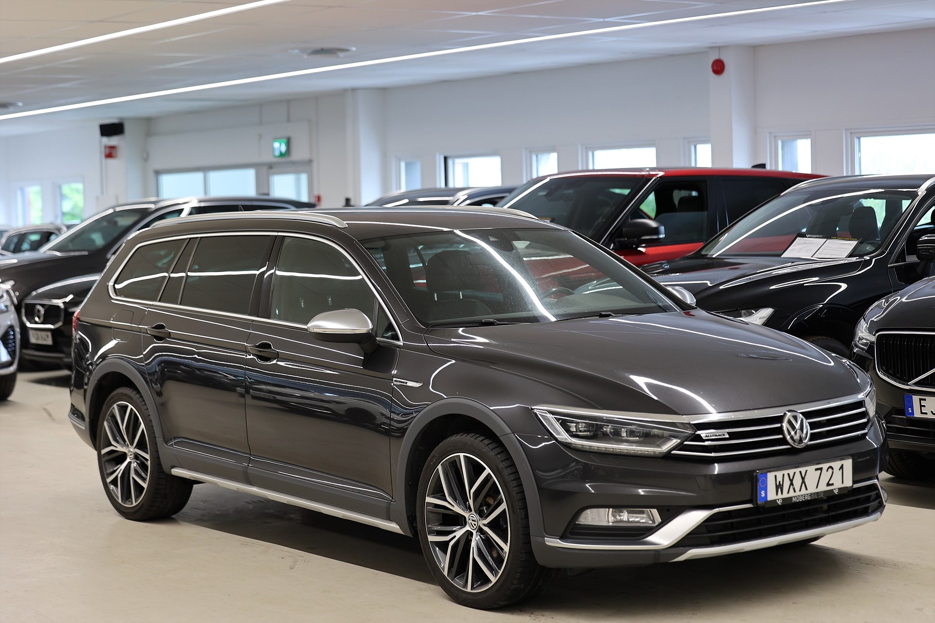 Volkswagen Passat Alltrack 2.0 TDI 240hk 4M B-Kamera Keyless Drag