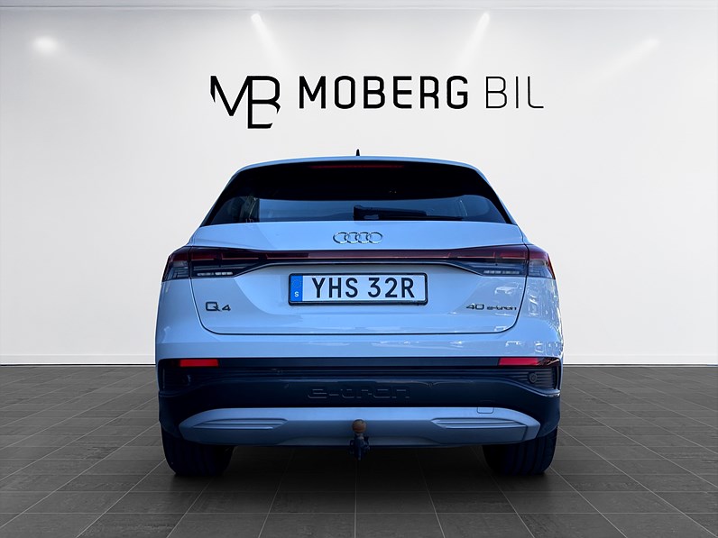 Audi Q4 40 e-tron 204hk Comfort CarPlay Värmare Drag PDC