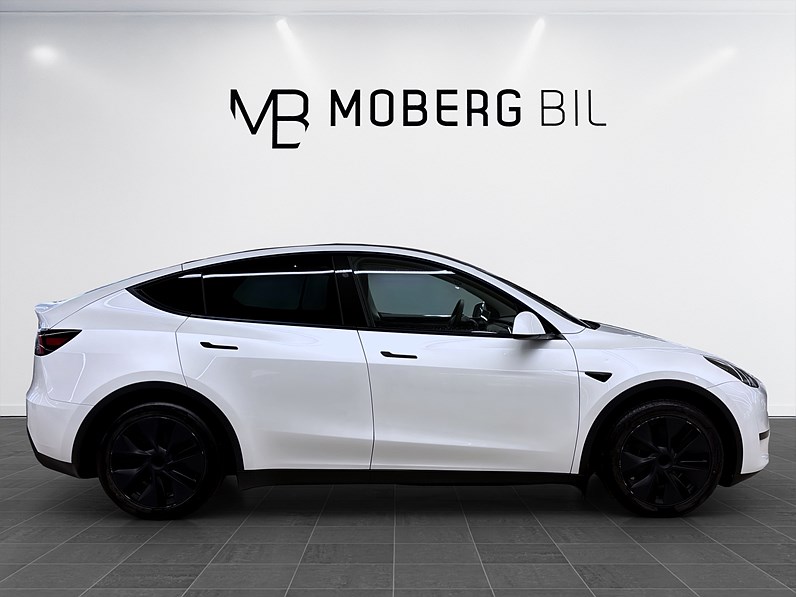 Tesla Model Y Standard Range 299hk Helg på Moberg! Pano Premium Navi 360