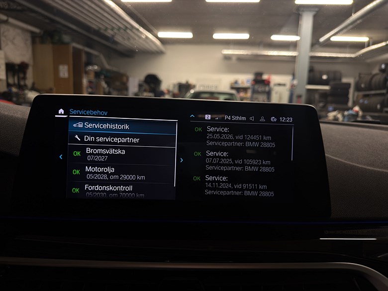 BMW 530e xDrive, Sportline, 2 brukare, Nyservad 2020, vit – bild 23 av 23, begagnad hos Niber i Järfälla