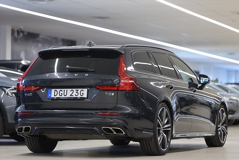 Volvo V60 T5 250hk R-Design Läder Keyless Värmare B-Kamera