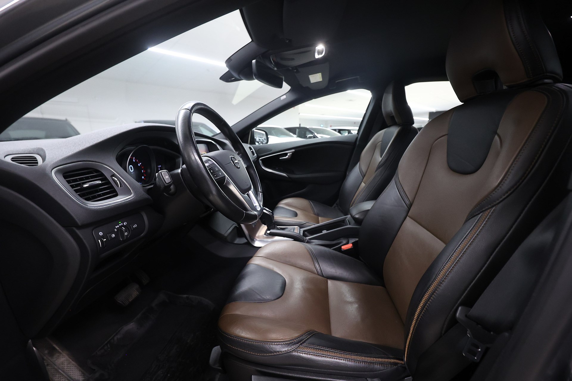 Volvo V40 Cross Country T3 152hk *Hjulkampanj!* Pro Edt Läder