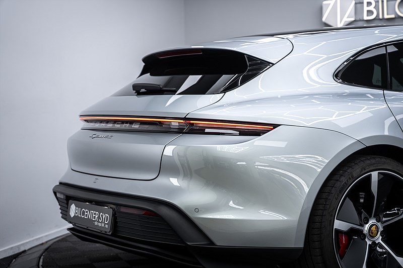 Porsche Taycan 4S 2023 - miniatyr 9