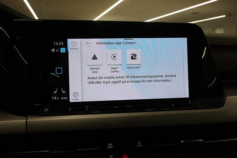 Volkswagen Golf 1.0 TSI 110hk Base Navi CarPlay PDC