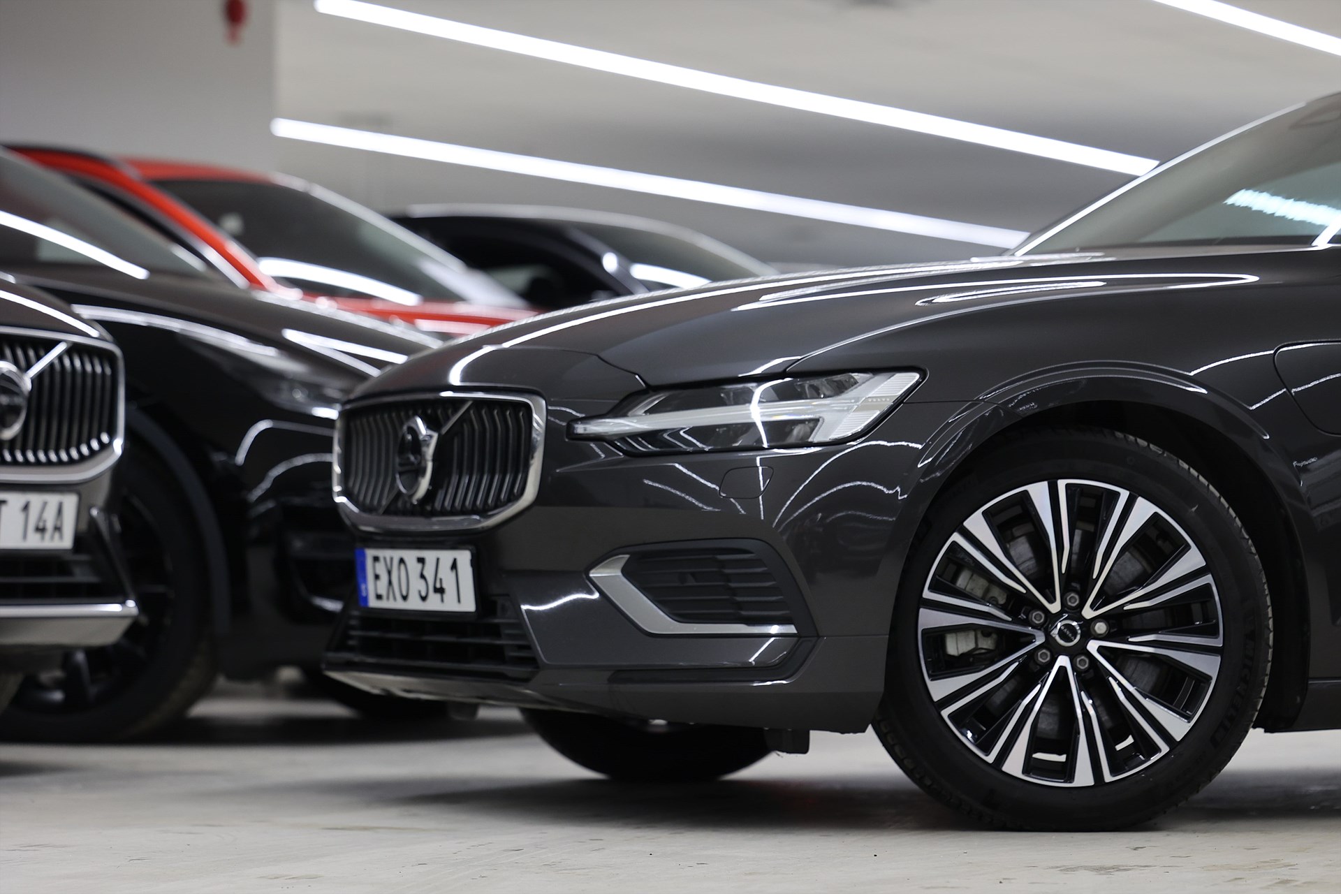 Volvo V60 Recharge T6 AWD 350hk Core Bright Skinn Drag