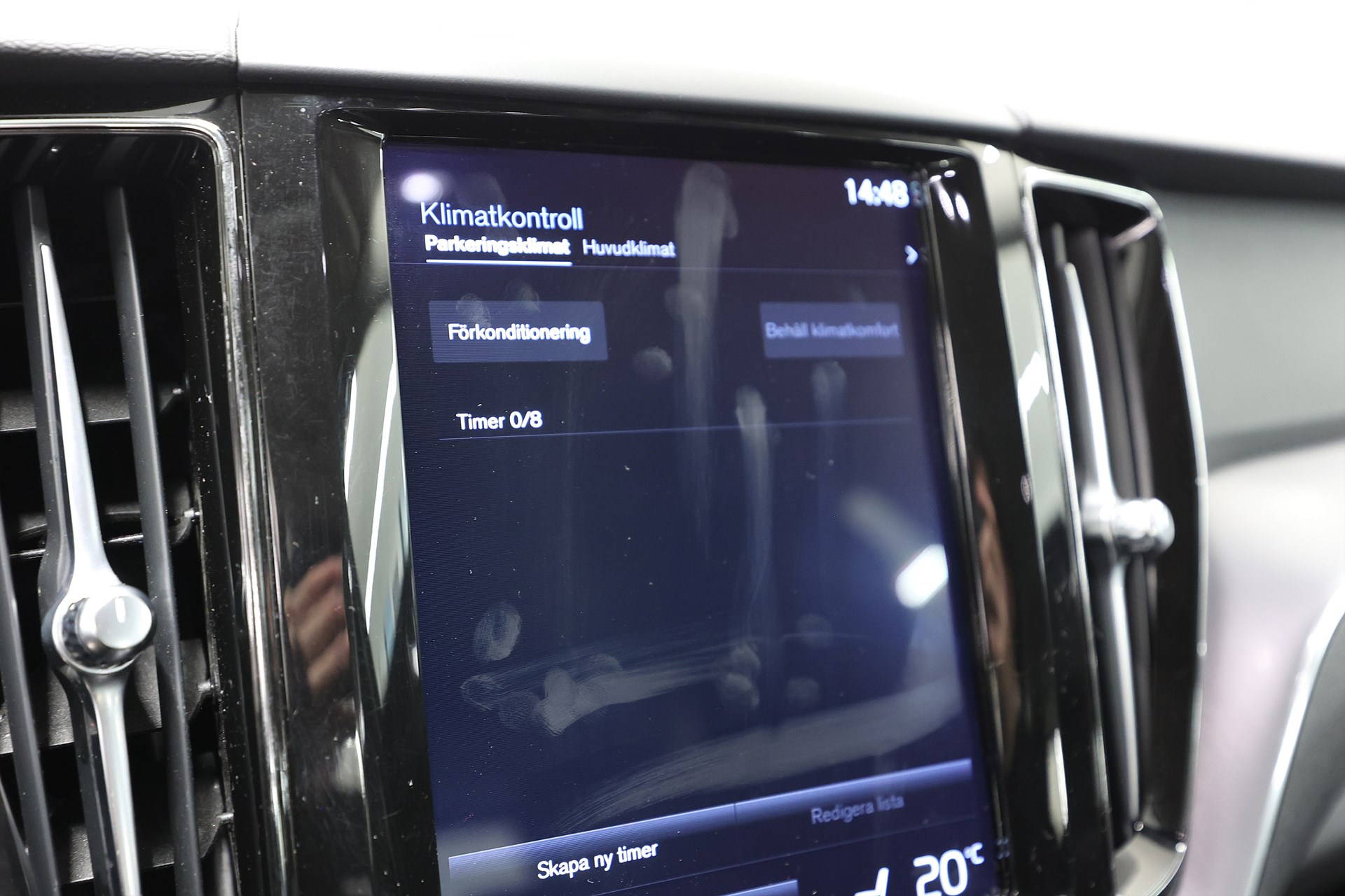 Volvo XC60 B4 AWD 197hk Advanced Edt Drag Värmare VOC MOMS