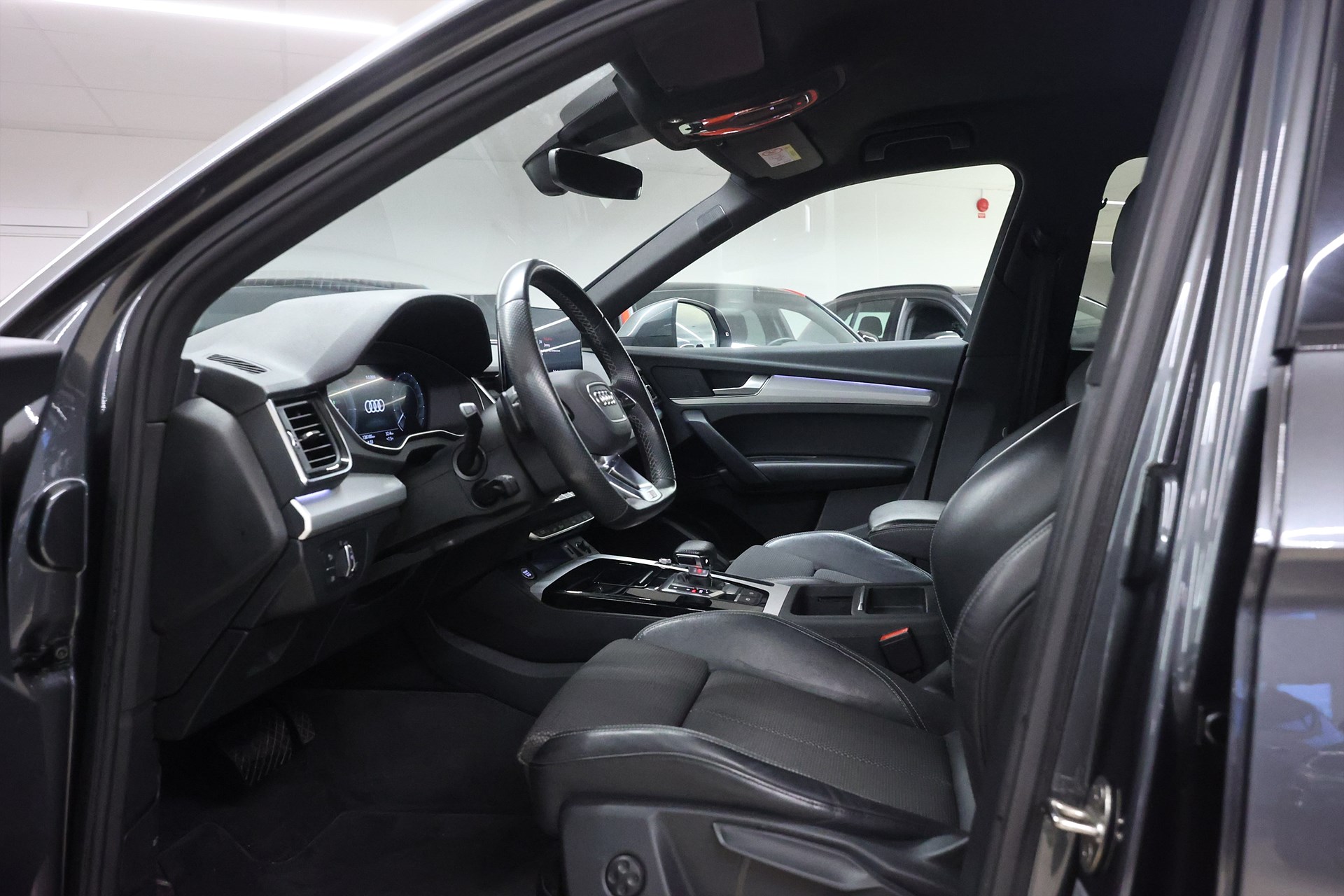 Audi Q5 Sportback 55 TFSI E 367hk S Line B&O B-Kamera Drag