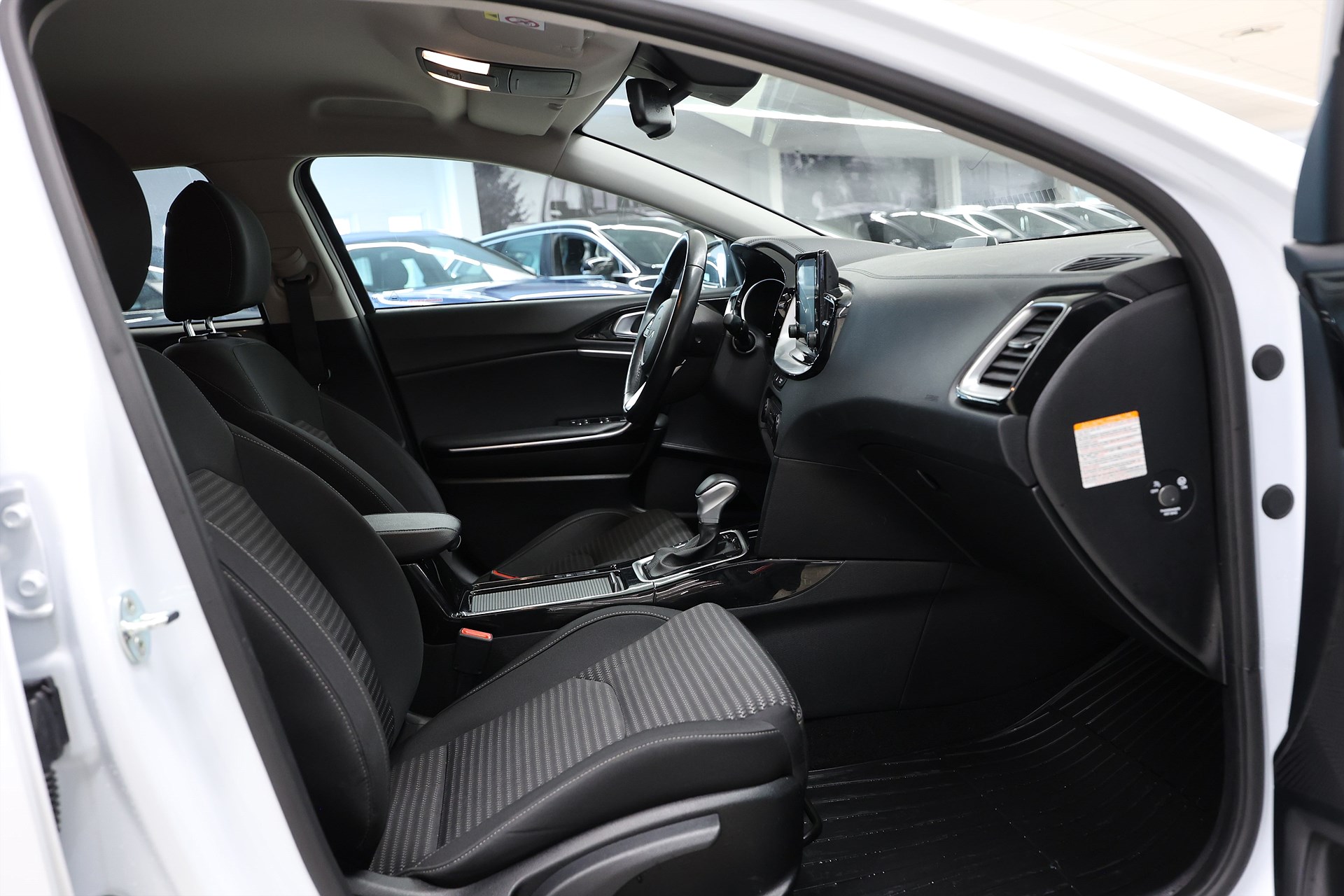 Kia Ceed SW Plug-in 141hk Advance B-kamera Keyless CarPlay