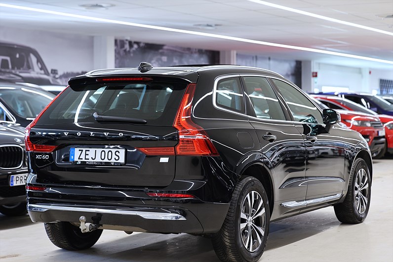 Volvo XC60 Recharge T6 AWD 350hk Core Edition Pano Drag Keyless MOMS