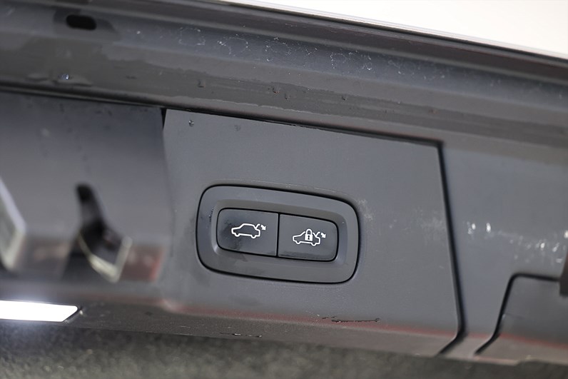 Volvo V90 D4 190hk Inscription Pano Drag 360 Navi Keyless