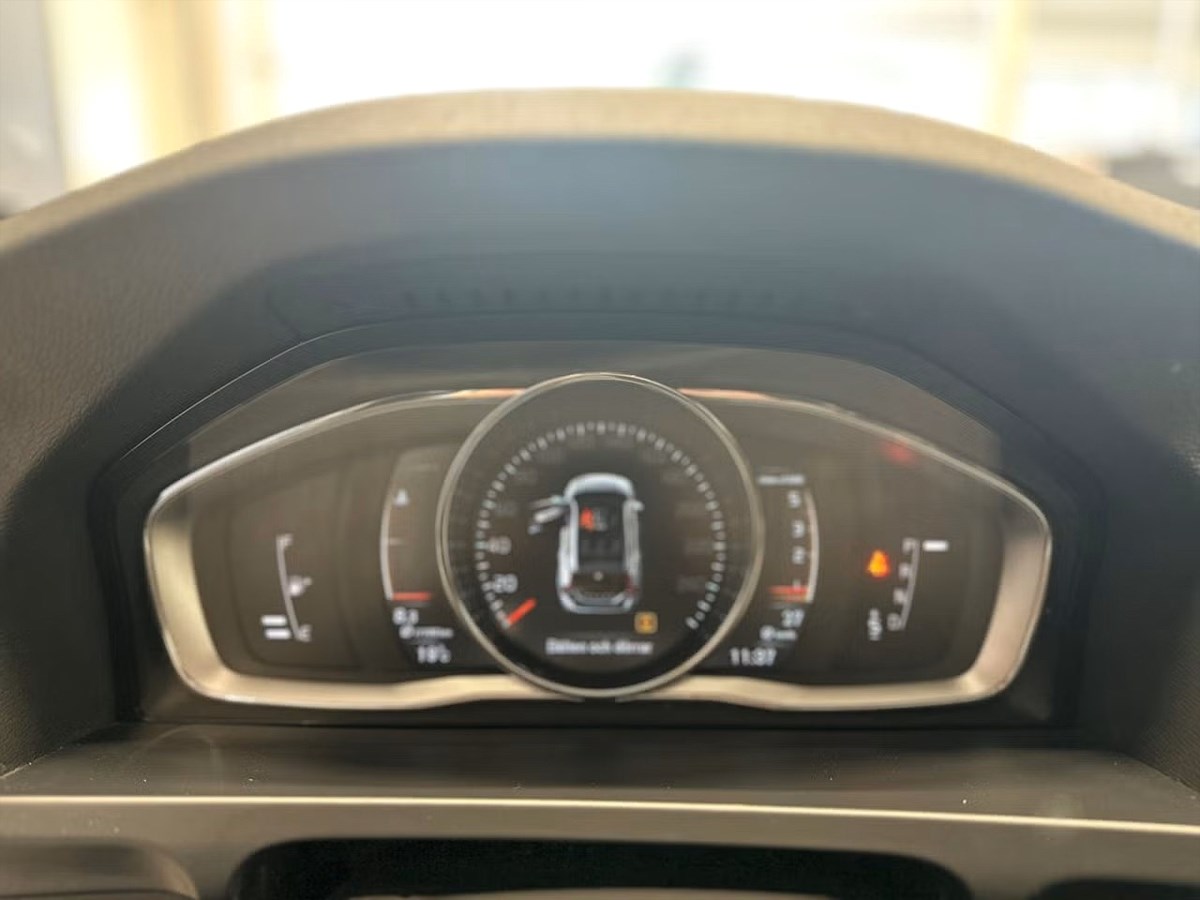 Volvo V60 Cross Country – bild 11