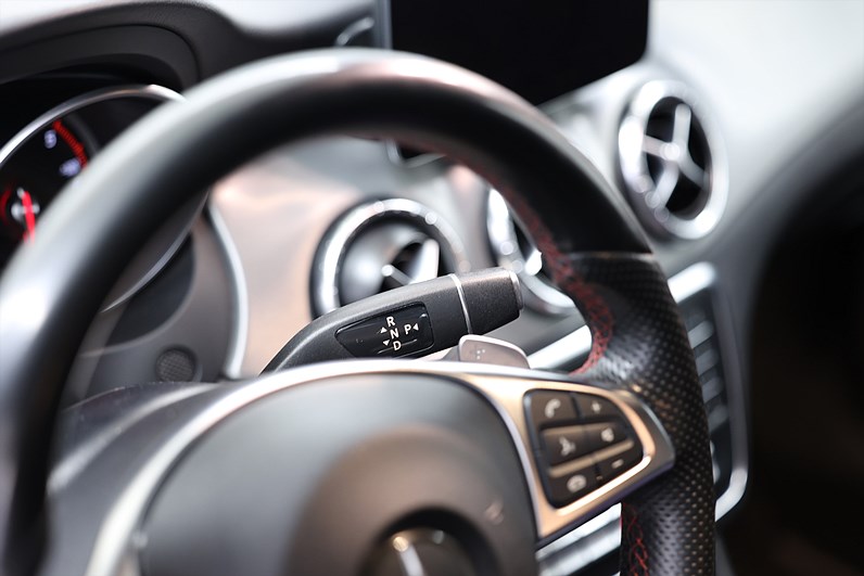 Mercedes-Benz CLA 220 D 177hk AMG Sport B-Kamera Carplay