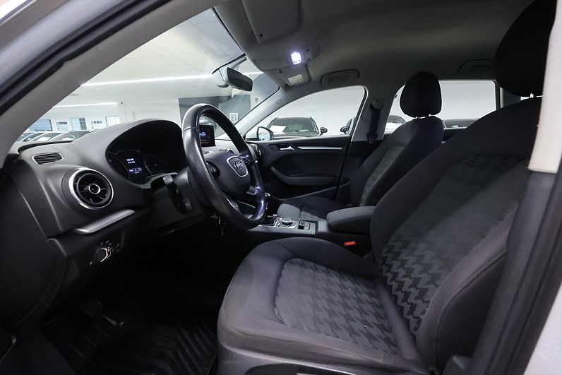Audi A3 Sportback 1.2 TFSI 110hk Attraction Bluethooth PDC