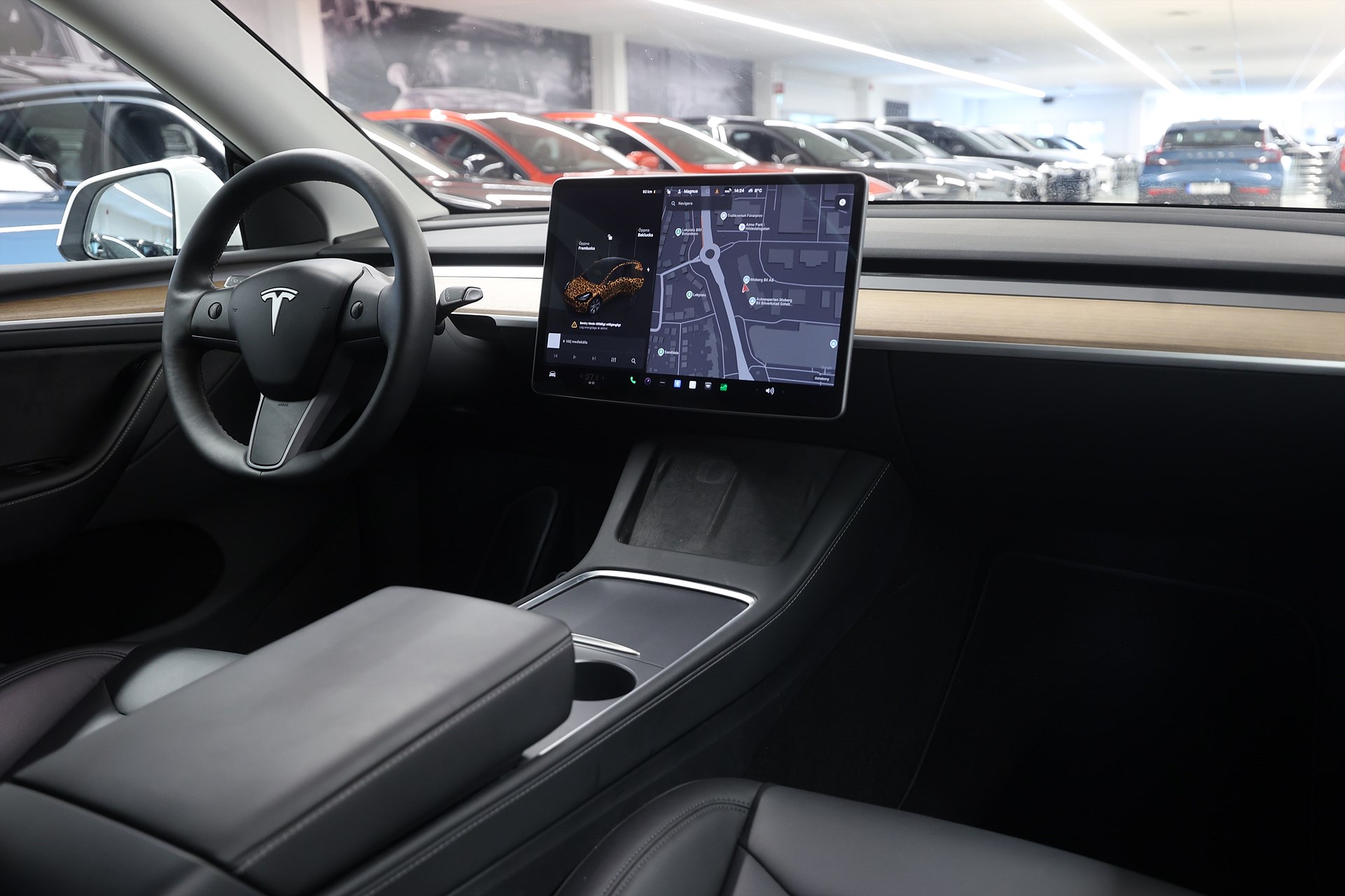 Tesla Model Y Long Range AWD 514hk *Kampanj!* AP Pano Drag