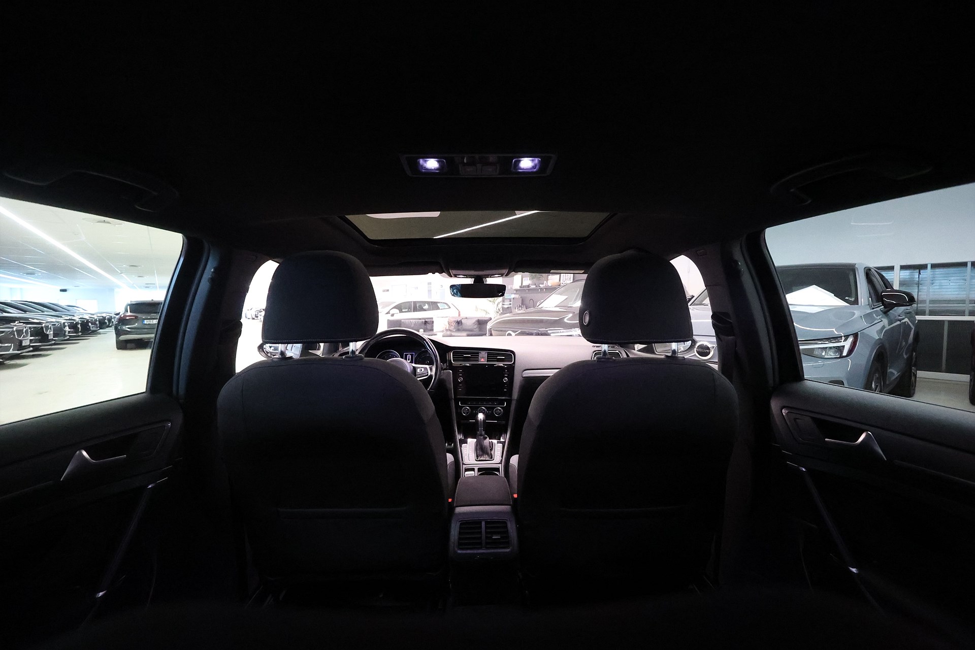 Volkswagen Golf 1.4 TSI 150hk R-Line Dynaudio Pano Värmare