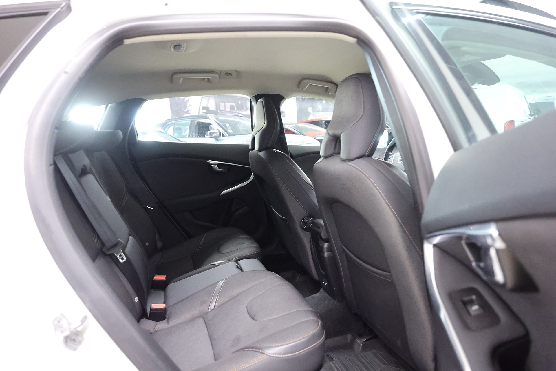 Volvo V40 Cross Country D2 115hk Momentum Värmare PDC