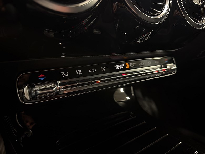 Mercedes-Benz A 180 7G-DCT Progressive Navi, 3 brukare 2019, vit – bild 16 av 25, begagnad hos Niber i Järfälla