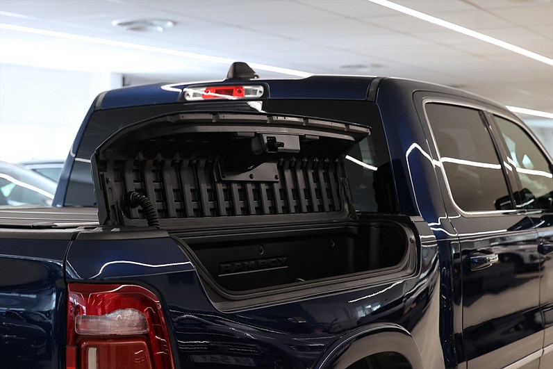 Dodge Ram 5.7 V8 Limited Webasto Rambox Bakflip MOMS