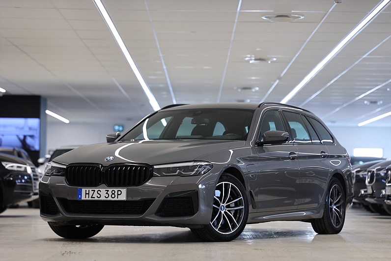 BMW 530e xDrive Touring M Sport Drag B kamera MOMS