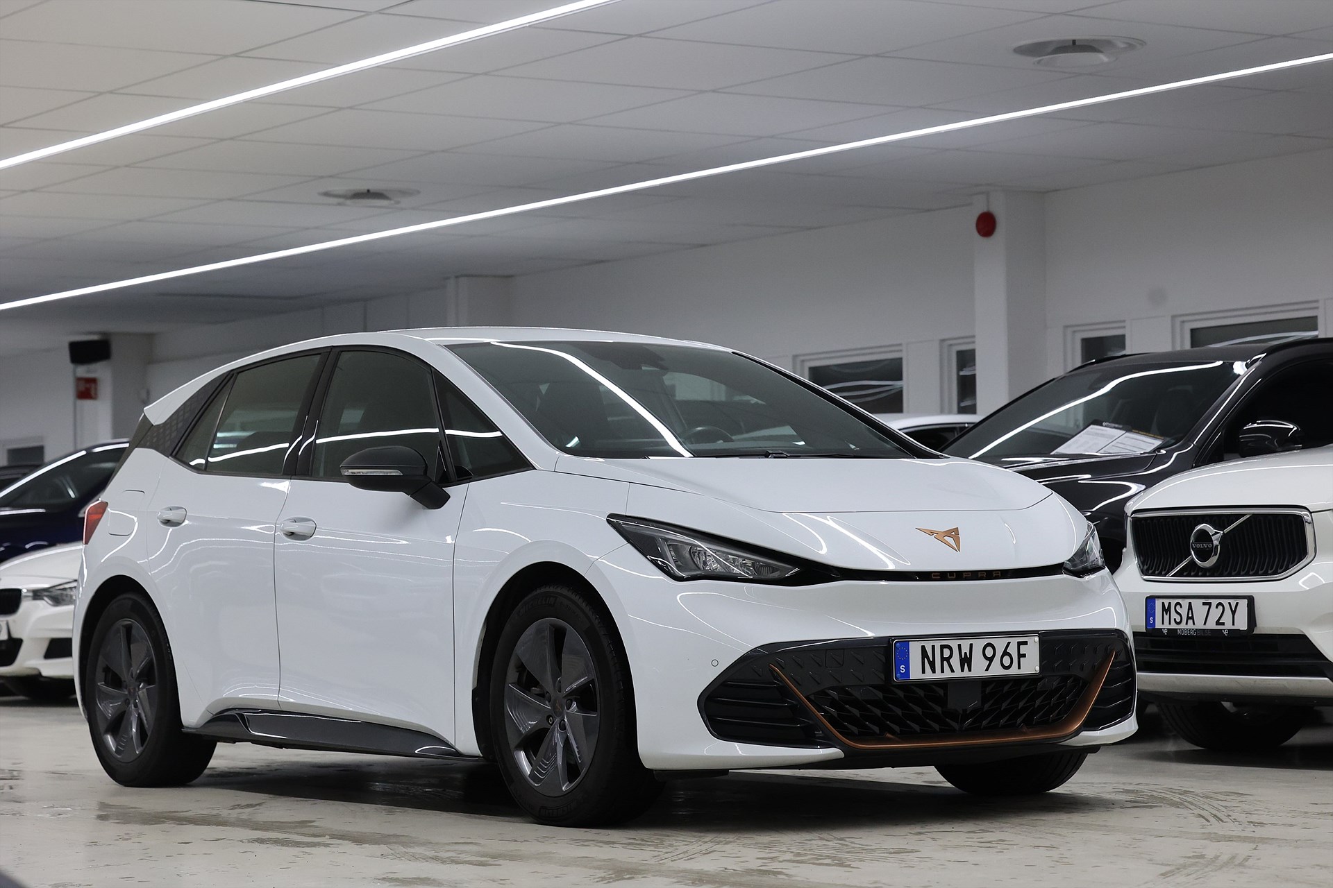 Cupra Born 204hk *Hjulkampanj!* Värmare B-kamera Navi Farth