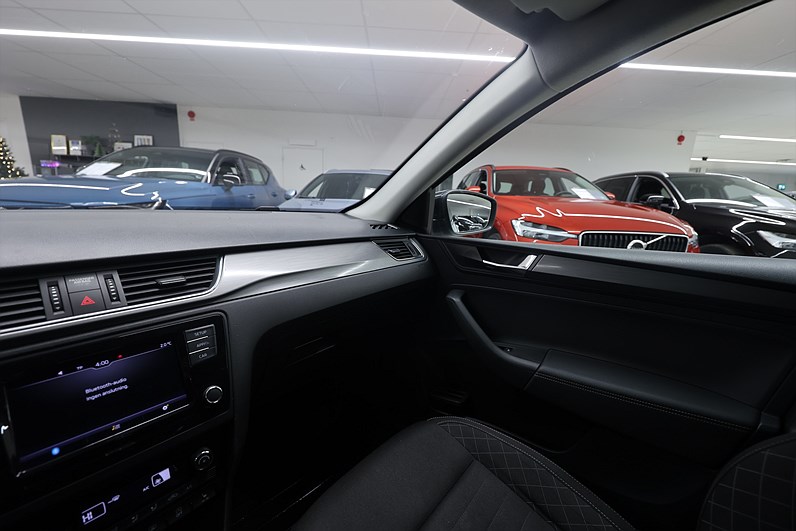 Skoda Rapid Spaceback 1.0 TSI 110hk Style PDC