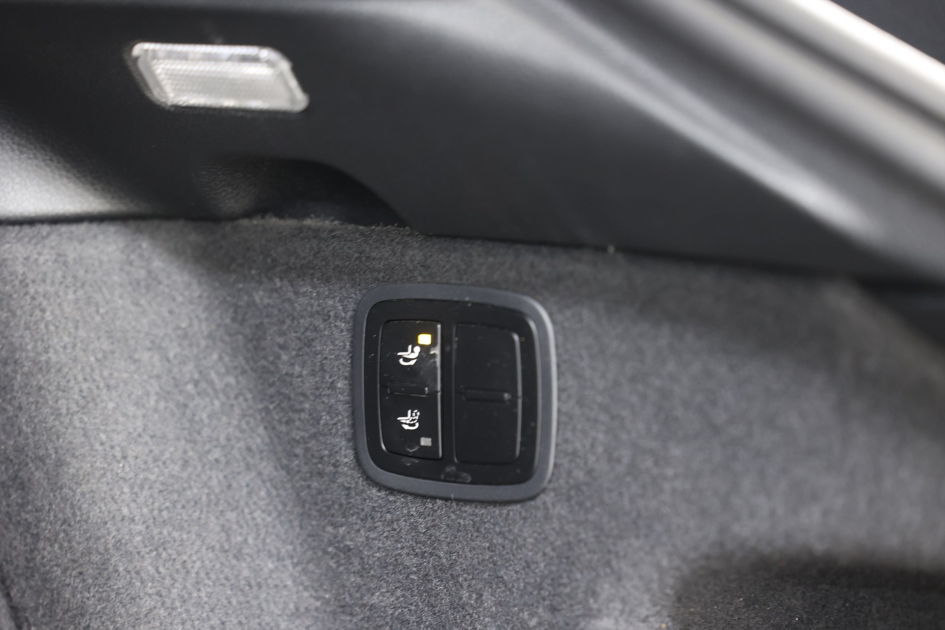 Porsche Macan Turbo Performance 441hk Sport Chrono BOSE Drag