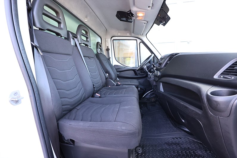 Iveco Daily 2.3 JTD 146hk Kylbil BG-Lyft Webasto LEASEBAR