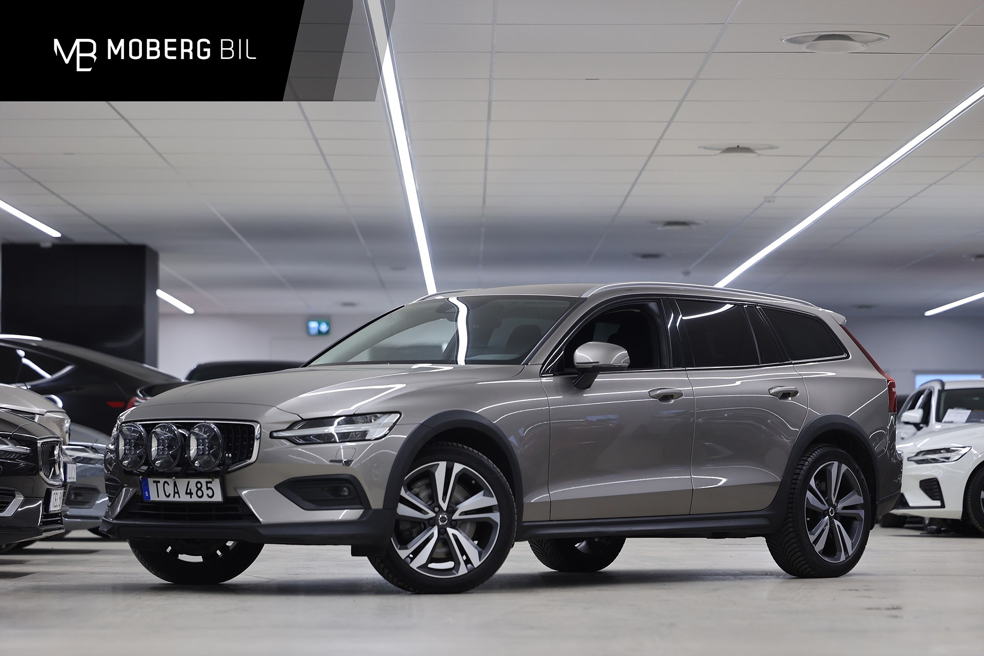 Volvo V60 Cross Country B4 AWD 197hk Momentum H/K Drag